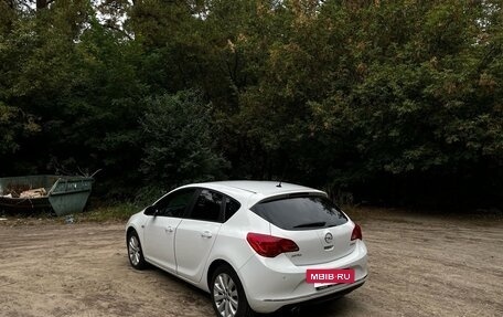 Opel Astra J, 2012 год, 675 945 рублей, 4 фотография