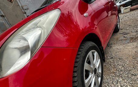 Toyota Yaris III рестайлинг, 2008 год, 460 000 рублей, 2 фотография