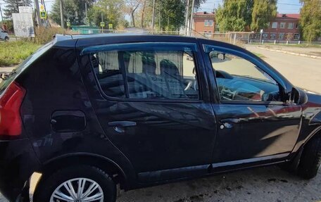 Renault Sandero I, 2013 год, 389 000 рублей, 1 фотография