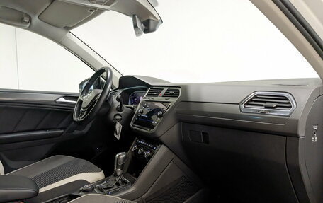 Volkswagen Tiguan II, 2019 год, 2 650 000 рублей, 12 фотография