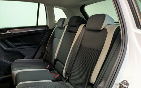 Volkswagen Tiguan II, 2019 год, 2 650 000 рублей, 13 фотография