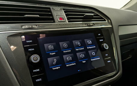 Volkswagen Tiguan II, 2019 год, 2 650 000 рублей, 17 фотография