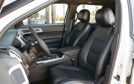 Ford Explorer VI, 2014 год, 1 365 000 рублей, 11 фотография