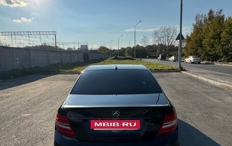 Mercedes-Benz C-Класс, 2011 год, 1 500 000 рублей, 5 фотография
