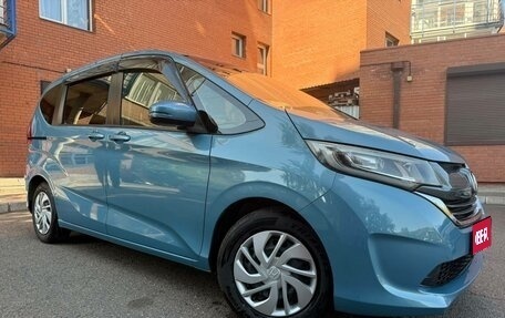 Honda Freed II, 2018 год, 1 585 000 рублей, 1 фотография