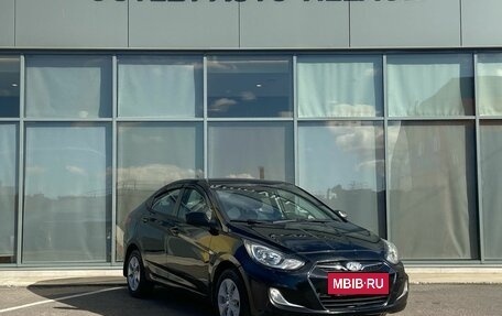 Hyundai Solaris II рестайлинг, 2011 год, 599 000 рублей, 2 фотография