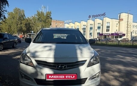 Hyundai Solaris II рестайлинг, 2016 год, 1 100 000 рублей, 1 фотография