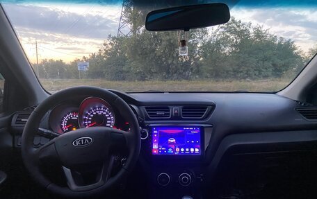 KIA Rio III рестайлинг, 2012 год, 730 000 рублей, 10 фотография