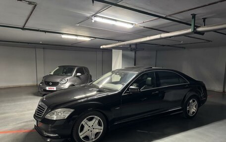 Mercedes-Benz S-Класс, 2011 год, 2 100 000 рублей, 3 фотография