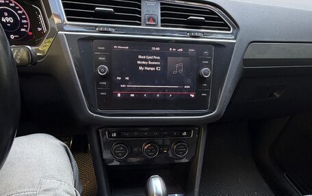 Volkswagen Tiguan II, 2019 год, 2 400 000 рублей, 8 фотография