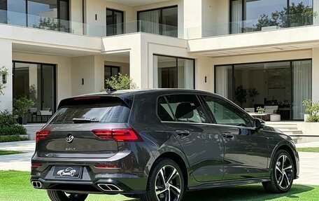 Volkswagen Golf VIII, 2023 год, 1 910 000 рублей, 4 фотография