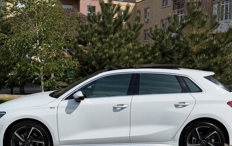 Audi A3, 2023 год, 2 240 000 рублей, 2 фотография