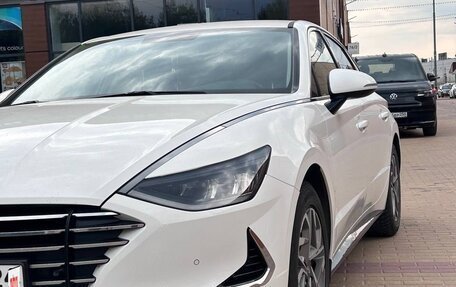 Hyundai Sonata VIII, 2022 год, 2 300 000 рублей, 4 фотография