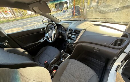 Hyundai Solaris II рестайлинг, 2016 год, 1 100 000 рублей, 7 фотография