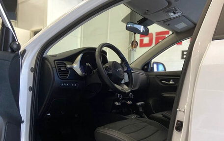 KIA Rio IV, 2022 год, 1 860 000 рублей, 8 фотография