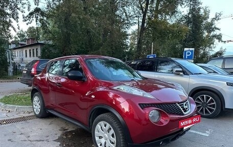 Nissan Juke II, 2011 год, 890 000 рублей, 2 фотография