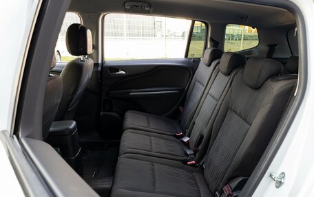 Opel Zafira C рестайлинг, 2013 год, 1 095 000 рублей, 19 фотография