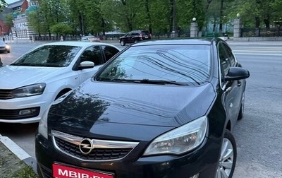 Opel Astra J, 2011 год, 730 000 рублей, 1 фотография