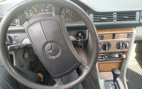 Mercedes-Benz W124, 1988 год, 225 000 рублей, 22 фотография