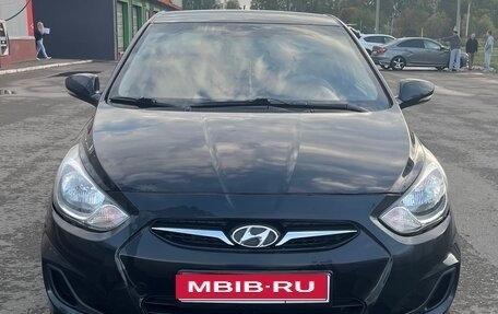 Hyundai Solaris II рестайлинг, 2011 год, 520 000 рублей, 1 фотография