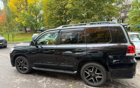 Toyota Land Cruiser 200, 2015 год, 5 800 000 рублей, 3 фотография