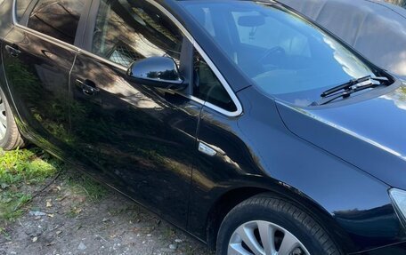 Opel Astra J, 2011 год, 730 000 рублей, 9 фотография