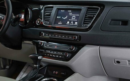 KIA Carnival III, 2018 год, 2 690 000 рублей, 14 фотография
