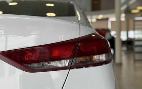 Hyundai Elantra VI рестайлинг, 2018 год, 1 200 000 рублей, 5 фотография