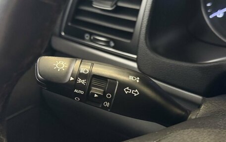 Hyundai Elantra VI рестайлинг, 2018 год, 1 200 000 рублей, 11 фотография