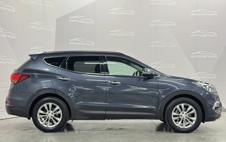 Hyundai Santa Fe III рестайлинг, 2017 год, 2 300 000 рублей, 6 фотография