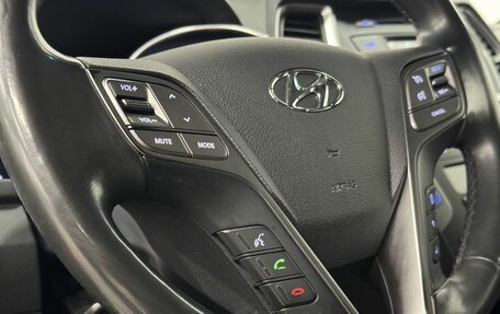 Hyundai Santa Fe III рестайлинг, 2017 год, 2 300 000 рублей, 13 фотография