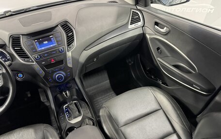 Hyundai Santa Fe III рестайлинг, 2017 год, 2 300 000 рублей, 25 фотография