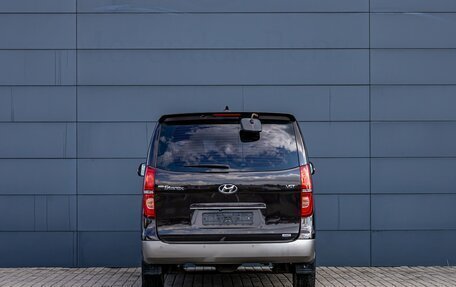 Hyundai Grand Starex Grand Starex I рестайлинг 2, 2020 год, 3 195 000 рублей, 5 фотография