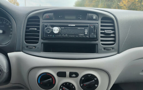Hyundai Verna II, 2008 год, 331 000 рублей, 15 фотография