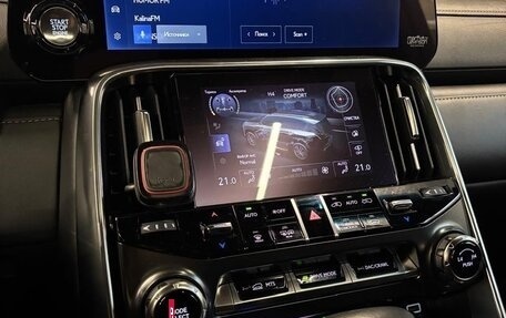 Lexus LX, 2022 год, 16 000 000 рублей, 10 фотография