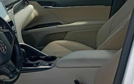 Toyota Camry, 2022 год, 3 500 000 рублей, 3 фотография