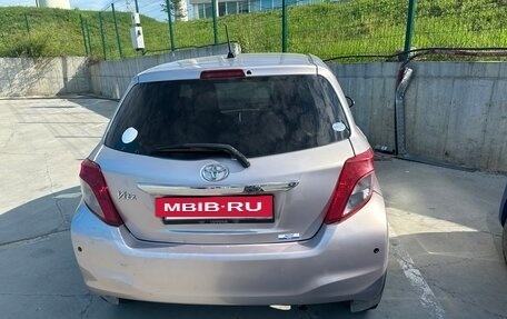 Toyota Vitz, 2011 год, 550 000 рублей, 10 фотография