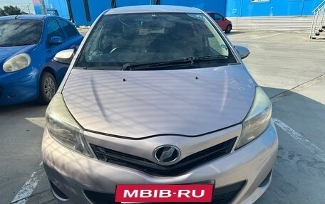 Toyota Vitz, 2011 год, 550 000 рублей, 2 фотография