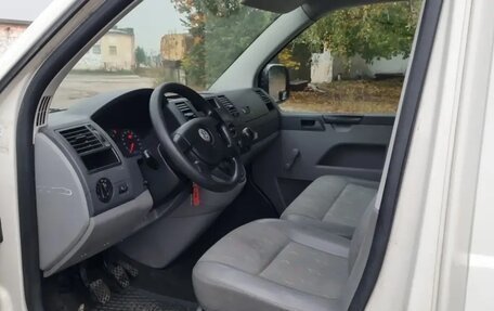 Volkswagen Transporter T5 рестайлинг, 2009 год, 1 260 000 рублей, 10 фотография