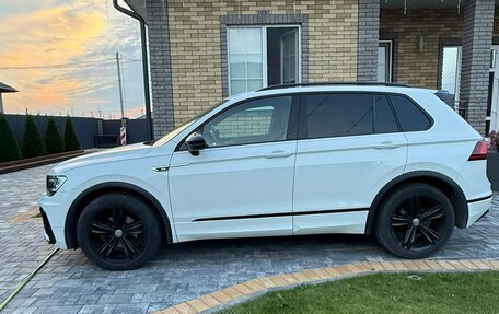 Volkswagen Tiguan II, 2020 год, 2 400 000 рублей, 4 фотография