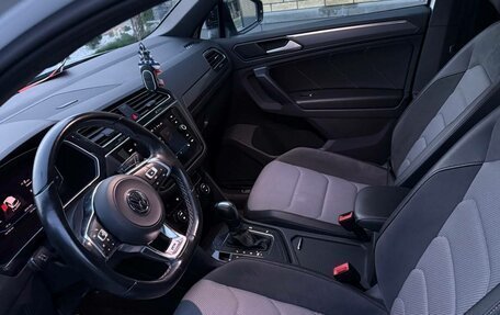 Volkswagen Tiguan II, 2020 год, 2 400 000 рублей, 14 фотография