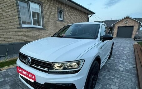 Volkswagen Tiguan II, 2020 год, 2 400 000 рублей, 11 фотография