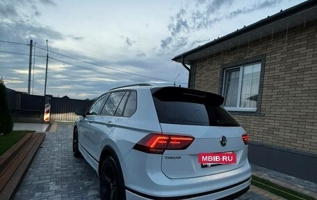 Volkswagen Tiguan II, 2020 год, 2 400 000 рублей, 9 фотография