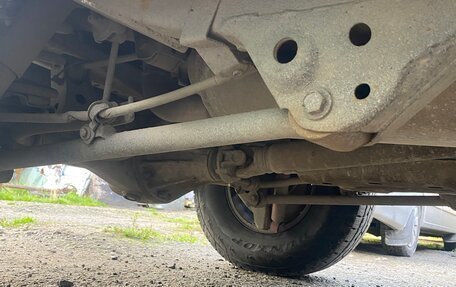 Toyota Sequoia II рестайлинг, 2002 год, 1 280 000 рублей, 15 фотография