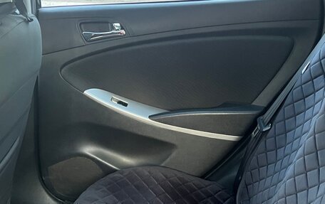 Hyundai Solaris II рестайлинг, 2011 год, 520 000 рублей, 6 фотография