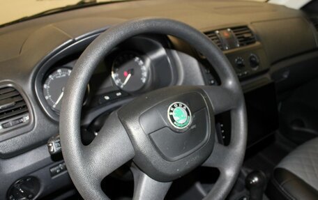 Skoda Fabia II, 2011 год, 555 000 рублей, 21 фотография