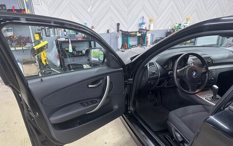 BMW 1 серия, 2010 год, 690 000 рублей, 7 фотография