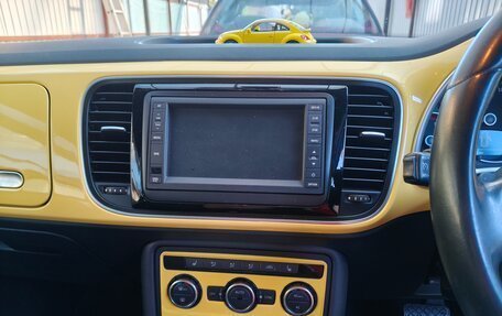 Volkswagen Beetle, 2012 год, 1 249 000 рублей, 17 фотография