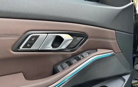 BMW 3 серия, 2022 год, 2 800 077 рублей, 14 фотография