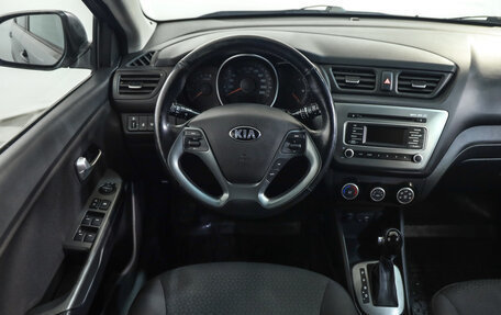 KIA Rio III рестайлинг, 2016 год, 1 299 000 рублей, 12 фотография